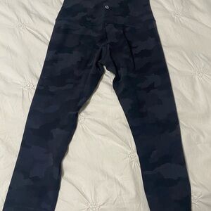 ❗️MASSIVE SALE❗️Lululemon camouflage leggings